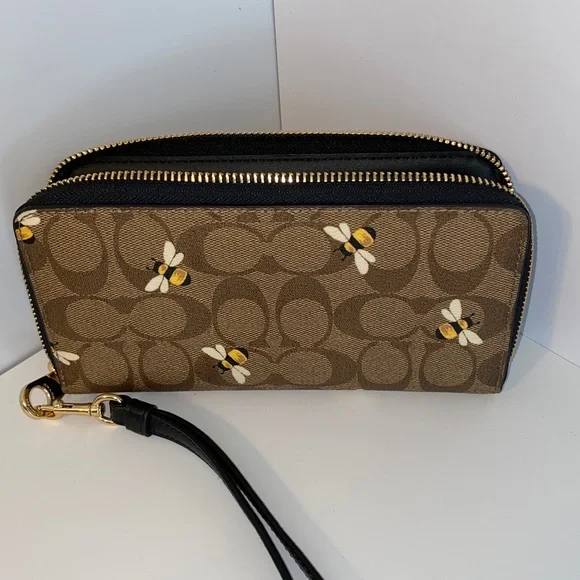 Coach Logo with Bee Print Wristlet Zip Around Accordion Style Wallet Like New - Picture 10 of 12